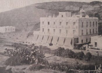 Korbous en 1916 : Naissance de la Côte du Soleil sur le Golfe de Tunis