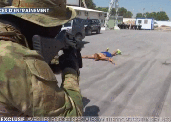 Tunisie : TF1 part &agrave; la rencontre des forces sp&eacute;ciales anti-terroristes
