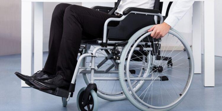 Tunisie : Chahed annonce une batterie de mesures au profit des personnes handicap&eacute;es