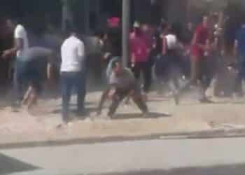 Tunis : &Ccedil;a d&eacute;g&eacute;n&egrave;re entre les vendeurs ambulants et les policiers