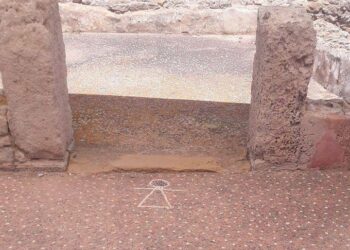 Symboles de Tanit, symboles de vie...