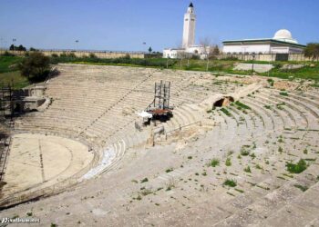 Ne confondons plus le théâtre et l'amphithéâtre de Carthage !