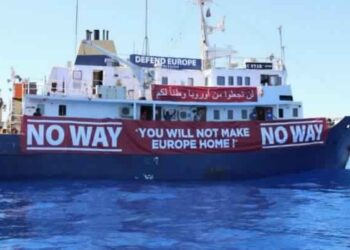 Le navire anti-migrants C-Star met fin à sa mission