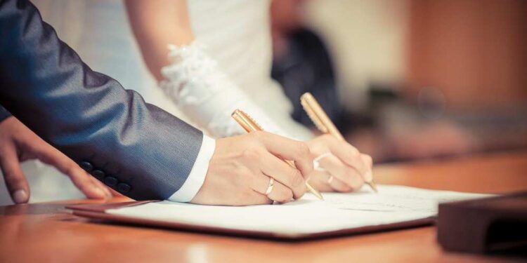 Monastir : Pour la première fois, une femme autorisée à établir les contrats de mariage