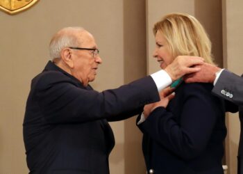 B&eacute;ji Ca&iuml;d Essebsi d&eacute;core plusieurs comp&eacute;tences f&eacute;minines