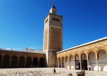 Le Kowe&iuml;t propose son aide financi&egrave;re pour restaurer la mosqu&eacute;e Zitouna