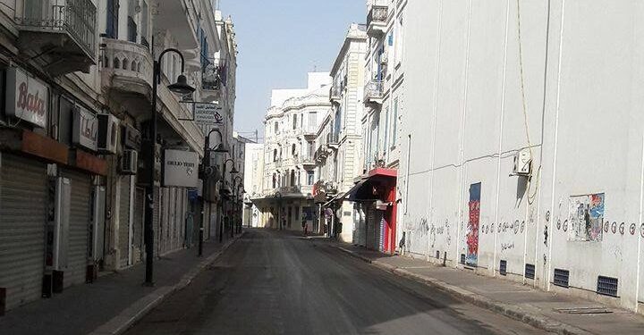 Photos dans Tunis désert, le jour de l'Aid