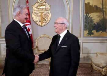 Crise libyenne : Rencontre entre Beji Ca&iuml;d Essebsi et le g&eacute;n&eacute;ral Khalifa Haftar