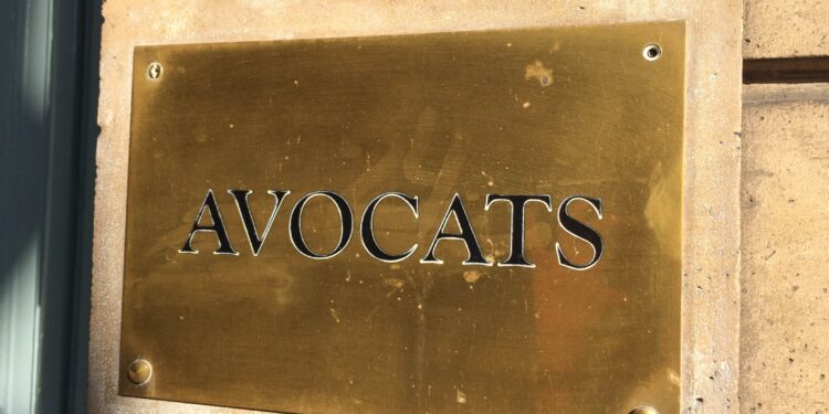 Les cabinets d’avocats étrangers peuvent désormais ouvrir en Tunisie