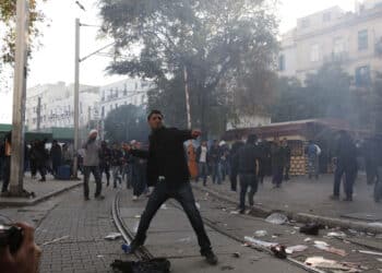 Loi de Finances 2018 : Un expert met en garde contre une "explosion sociale"