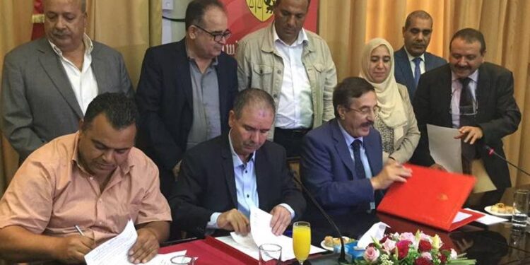Signature de l'accord de majoration salariale dans la presse &eacute;crite et &eacute;lectronique