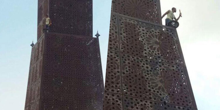 Tunis : Nouvelle tentative de suicide du haut de l'horloge de l'avenue Bourguiba