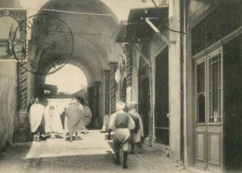 Promenade historique : Les trois médersas de la rue des Libraires
