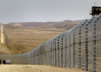 Tunisie : Les fronti&egrave;res nord-ouest sont enti&egrave;rement sous contr&ocirc;le, selon le ministre de la D&eacute;fense