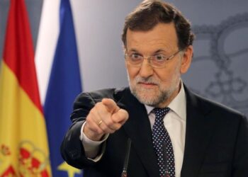 Espagne : Madrid destitue le président catalan et dissout le Parlement de Barcelone