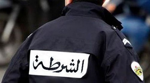 Des retraités des forces de la sécurité intérieure protestent devant le siège de l'ARP