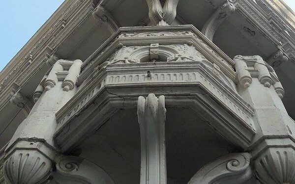 Un joyau architectural tunisois : Le charme vénitien de l'immeuble Disegni