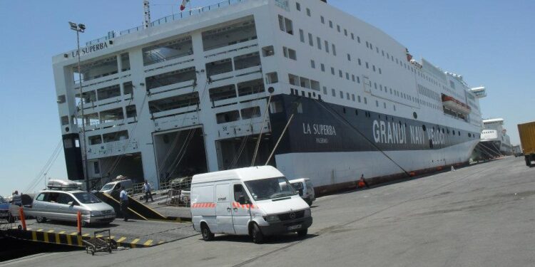 Plus de 4 millions de dinars en devises saisis au Port de la Goulette depuis 2014