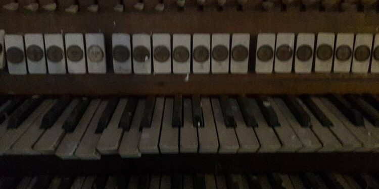 Qui portera secours à l'orgue oublié des Franciscaines de Tunis ?