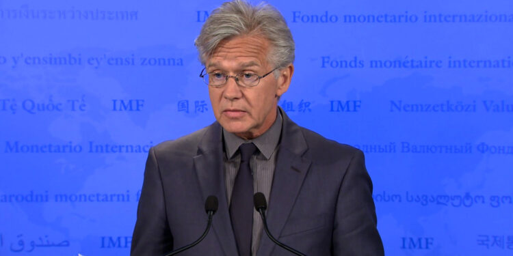 Accusé d'avoir "étouffé" l'économie tunisienne, le FMI répond
