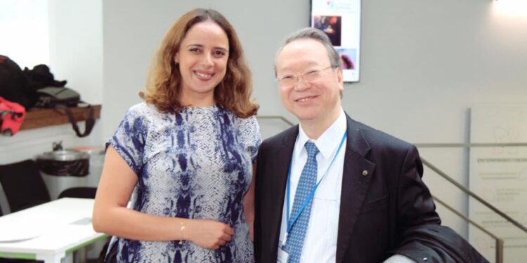 Leila Basti, première femme arabe à enseigner les sciences des océans au Japon