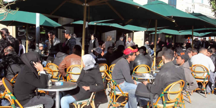 44% des jeunes chômeurs estiment avoir besoin de 400 dinars par mois comme argent de poche