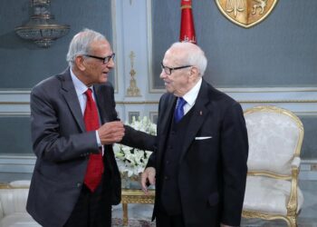 Caid Essebsi &agrave; Seddik : "C&rsquo;est ton pays, tu n'iras nulle part"