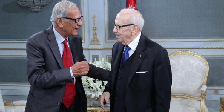 Caid Essebsi &agrave; Seddik : "C&rsquo;est ton pays, tu n'iras nulle part"