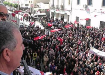 Entre Noureddine Taboubi et Youssef Chahed, la guerre est-elle d&eacute;clar&eacute;e ?