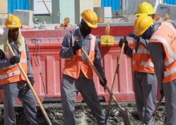 2000 ouvriers de chantier sont recherch&eacute;s, selon le ministre des Affaires sociales