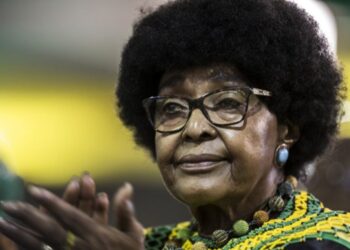 Décès de Winnie Mandela, l'ex-épouse de Nelson Mandela