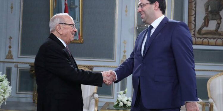 Crise de l'enseignement secondaire : Rencontre de haut niveau entre Caid Essebsi et Chahed