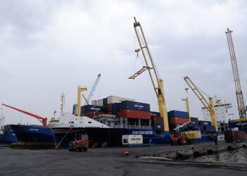 Annulation de la gr&egrave;ve d&eacute;cr&eacute;t&eacute;e dans les ports