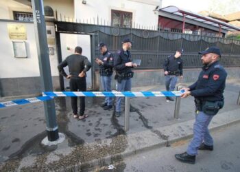 Un cocktail molotov retrouv&eacute; devant le consulat de Tunisie &agrave; Milan