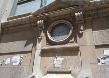 Quelqu'un pourrait-il r&eacute;parer l'horloge de la grande poste de Tunis ?