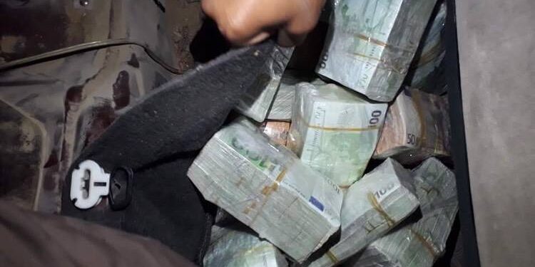 Plus d'un million d'euros saisi à Ras Jedir