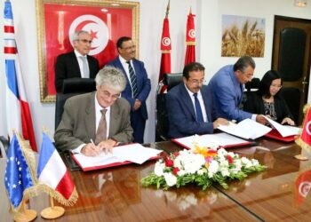 Changement climatique : Signature de deux accords entre la Tunisie et la France