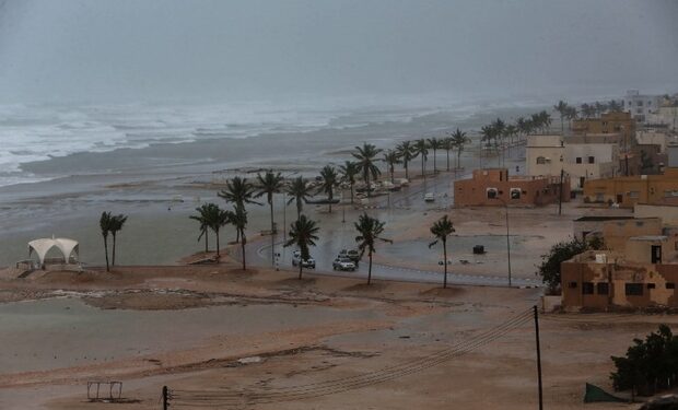 Oman : Six Tunisiens sauvés suite au cyclone Mekunu