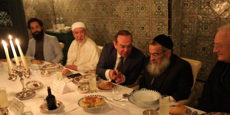 Tunisie : Les trois religions à la même table d'Iftar