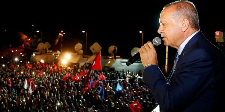 Turquie : Erdogan réélu président dès le premier tour