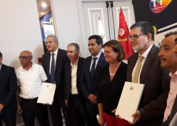 Tunisie Telecom et la F&eacute;d&eacute;ration des t&eacute;l&eacute;communications signent la charte du dialogue social