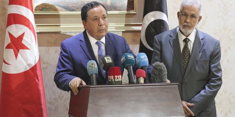 Jhinaoui annonce à Tripoli la reprise prochaine des vols de Tunisair vers la Libye