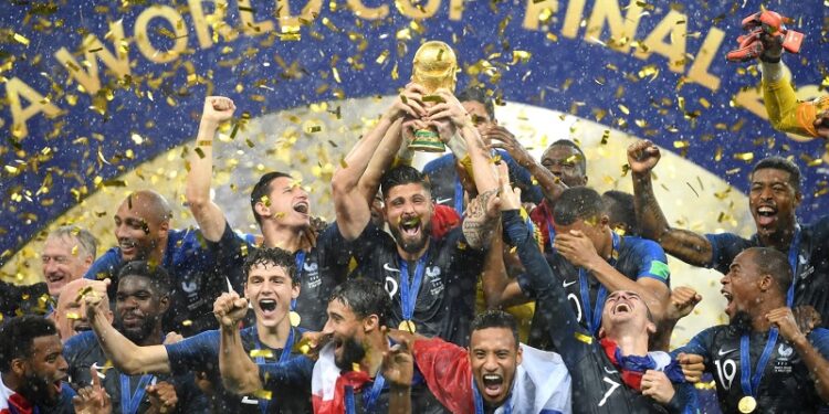 CM 2018 : Les Bleus sacr&eacute;s champions du monde !