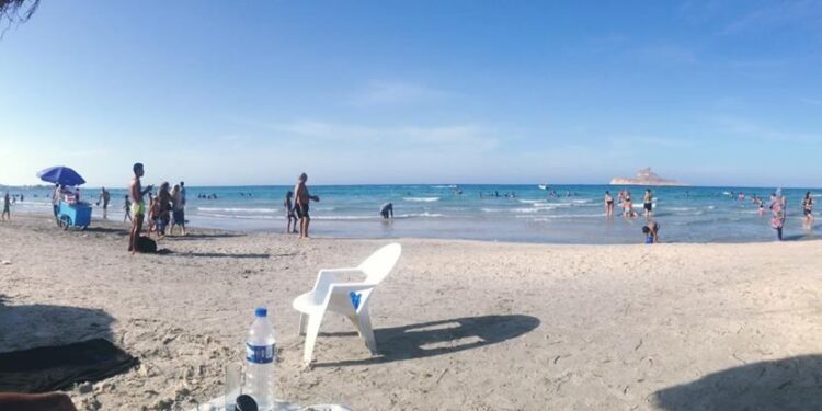 Bizerte : La plage de Rafraf envahie par les voitures
