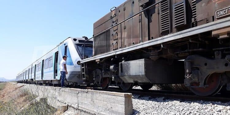 Le conducteur "abandonn&eacute;" par son train, se livre &agrave; la police