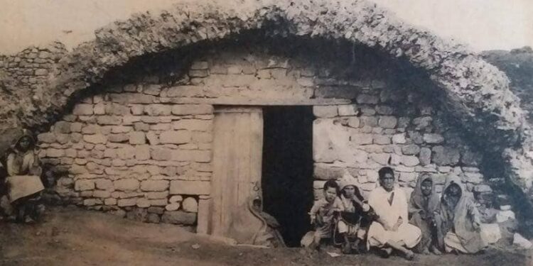 Des photos rares du temps oĂą des nomades habitaient les citernes de Carthage