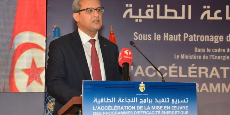 Youssef Chahed limoge le ministre de l'Energie et ouvre une enquête au sein du département