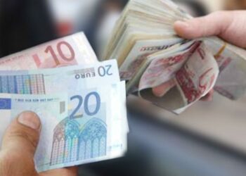 Tunisie : Le dinar continue sa chute inqui&eacute;tante !