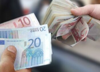 Réserves en devise en baisse, dégringolade du dinar... Noureddine Bhiri demande au gouverneur de la BCT de s'expliquer