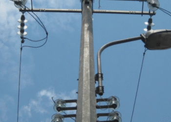 Kairouan : Un mort et deux bless&eacute;s suite &agrave; la chute d&rsquo;un poteau &eacute;lectrique